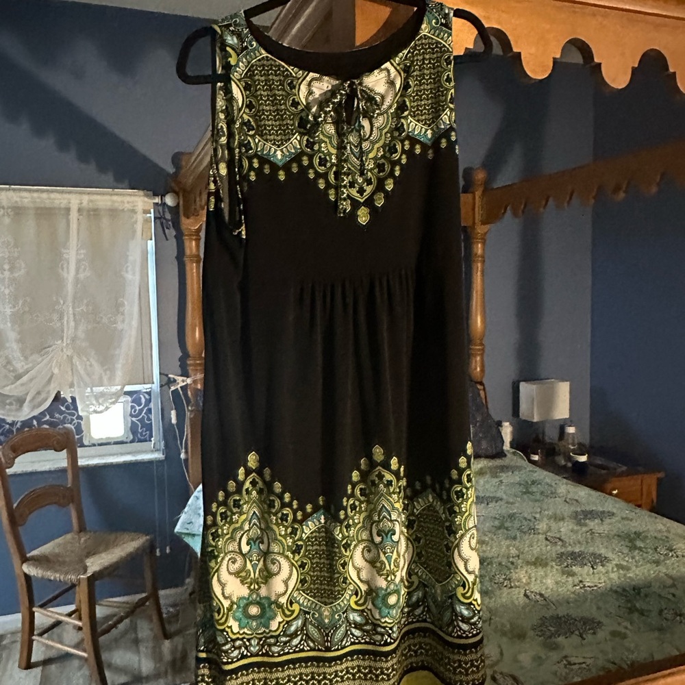 Apt. 9 Black and Green Paisley Midi Dress